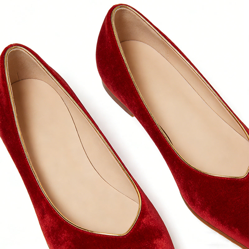 Minimalist Texture Elegant Bold Pointed Toe Ballet Flats