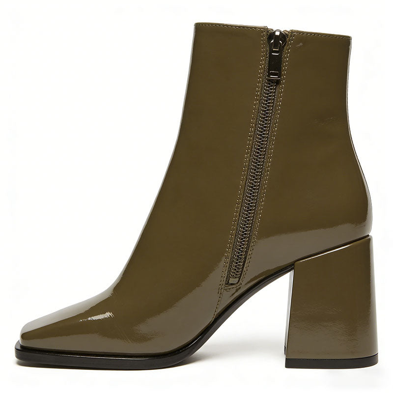 Sleek Chunky Heeled Women's Low Boots