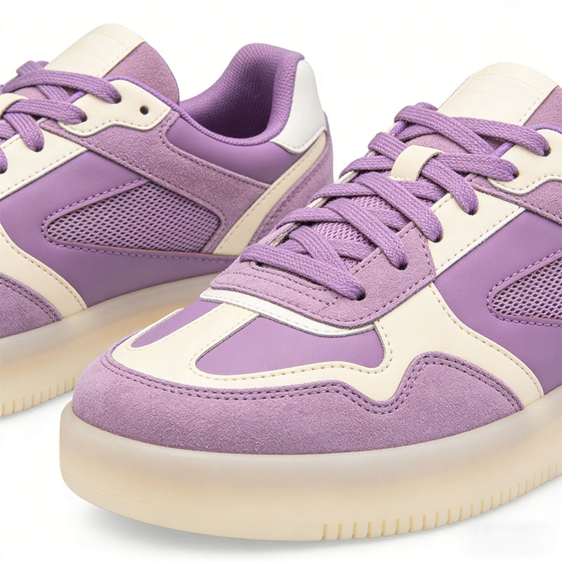 Simple and Comfortable Women's Lifestyle Sneakers