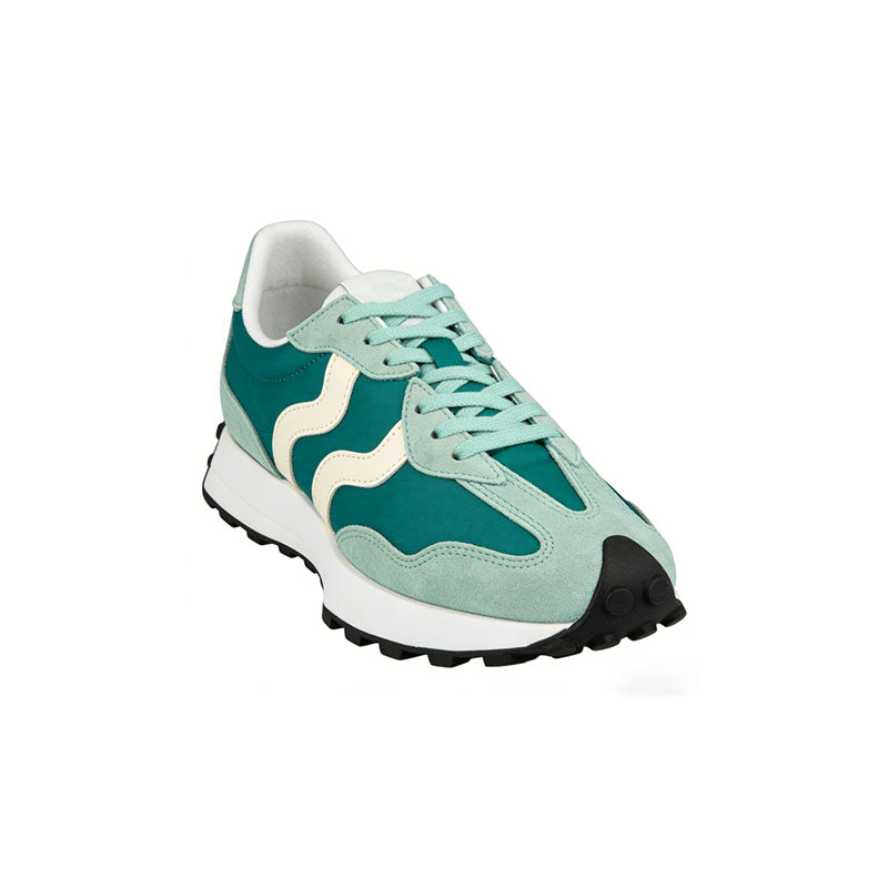 Breathable and Simple Women's Runners